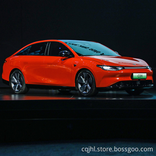 Nuove e grandi macchine per auto e grandi Leapmotor C01 e Top Edition Leapmotor C11 Cinque sedili Berlina Dual Motore a quattro ruote Auto elettriche